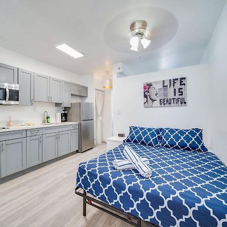 Beachy 1 B/R, W/2 Queen Beds, On Ocean Drive Beach 마이애미 비치 외부 사진