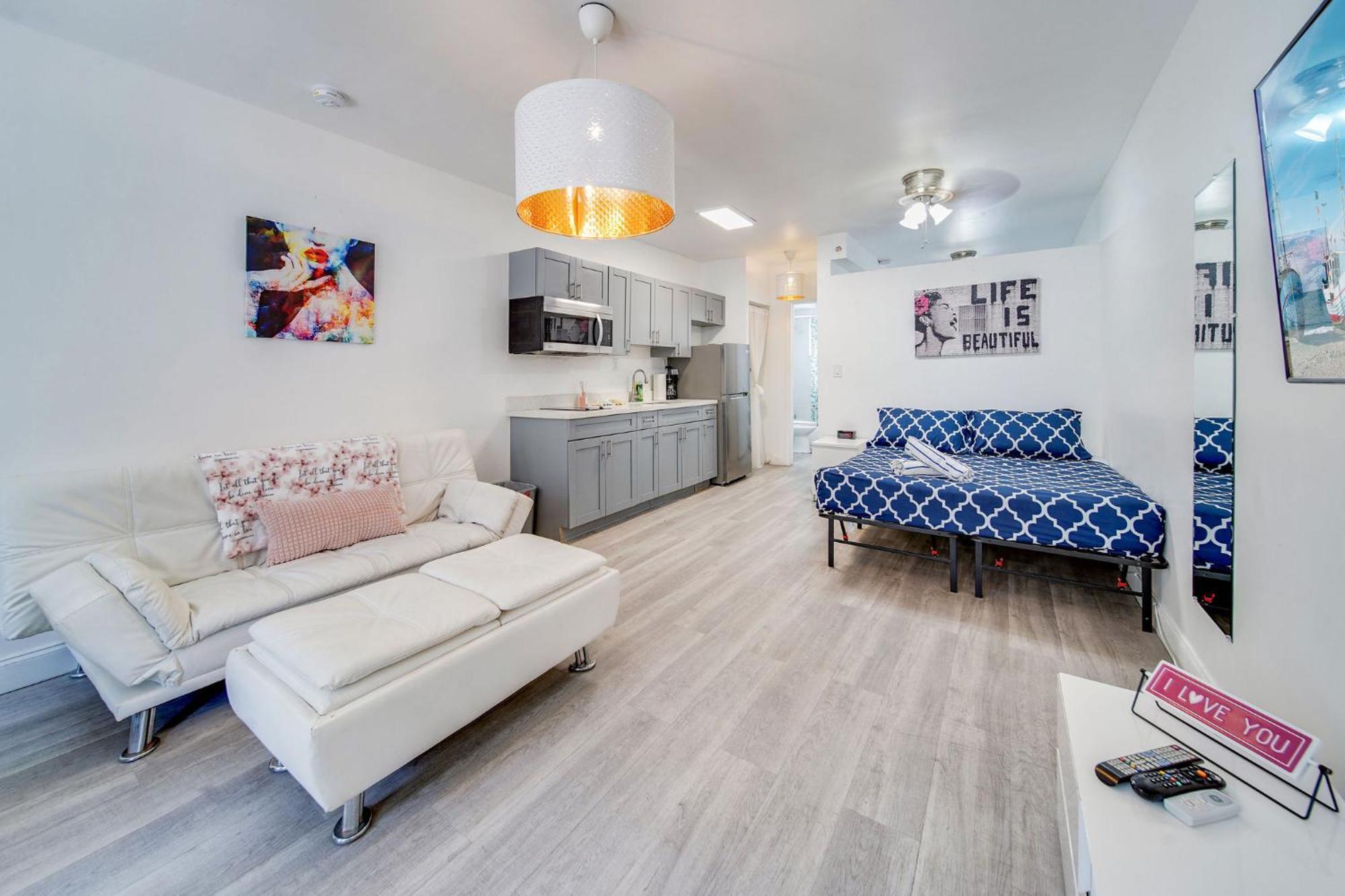 Beachy 1 B/R, W/2 Queen Beds, On Ocean Drive Beach 마이애미 비치 외부 사진