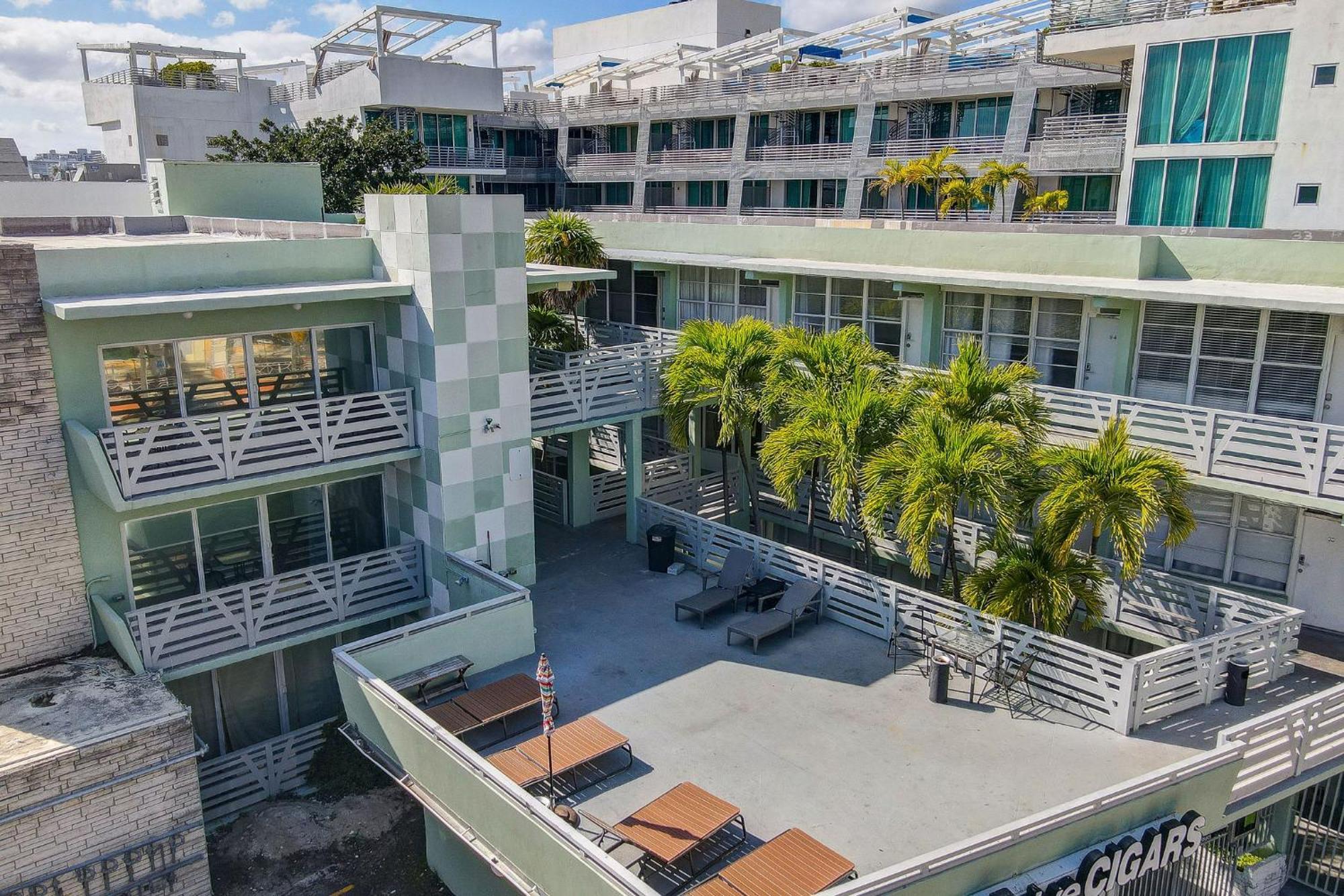 Beachy 1 B/R, W/2 Queen Beds, On Ocean Drive Beach 마이애미 비치 외부 사진