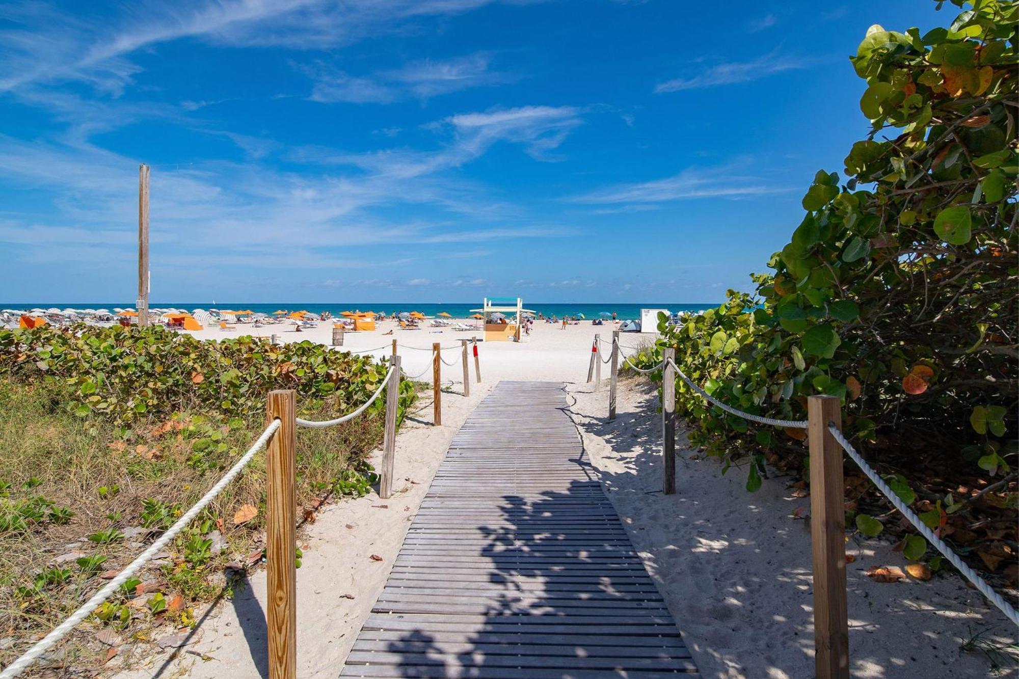 Beachy 1 B/R, W/2 Queen Beds, On Ocean Drive Beach 마이애미 비치 외부 사진