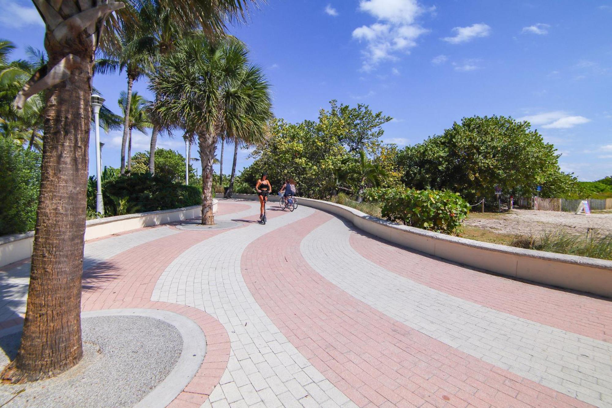 Beachy 1 B/R, W/2 Queen Beds, On Ocean Drive Beach 마이애미 비치 외부 사진